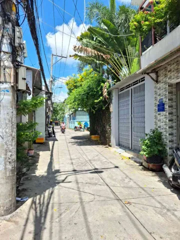 Bán Nhà riêng 90m2 có sẵn 90 m2 thổ cư giá 5 tỷ tại Đường Nguyễn Văn Quá Phường Đông Hưng Thuận Quận 12 TP. Hồ Chí Minh
