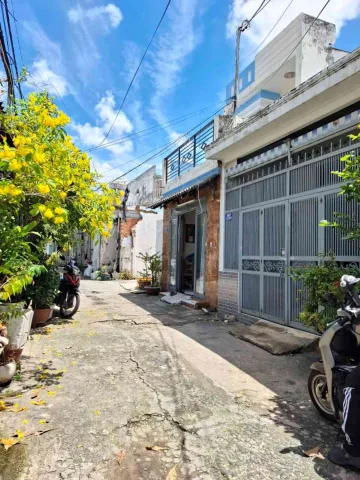Bán Nhà riêng 90m2 có sẵn 90 m2 thổ cư giá 5 tỷ tại Đường Nguyễn Văn Quá Phường Đông Hưng Thuận Quận 12 TP. Hồ Chí Minh