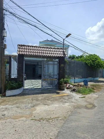 Chủ ngộp cần bán gấp nhà 137m2 ngay X.Tân Thông Hội , Củ Chi Giá 1 tỷ 05