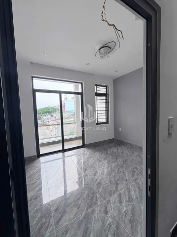 🔥 CHO THUÊ NHÀ NGUYÊN CĂN 1 TRỆT 2 LẦU CHI LĂNG, P.12 – 72M² – 2PN – CÓ SÂN ĐẬU Ô TÔ – 8 TRIỆU/THÁNG 🔥