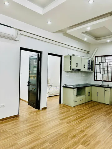 Cho thuê căn hộ 2 ngủ tại 335 CẦU GIẤY. 13 triệu. Ưu tiên: Hộ gia đình, Nhóm đi làm ít người.
