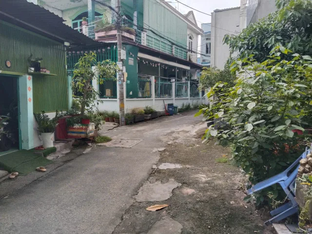 BÁN ĐẤT TẶNG NHÀ CẤP 4 LINH XUÂN THỦ ĐỨC 76,6m² - CHÍNH CHỦ