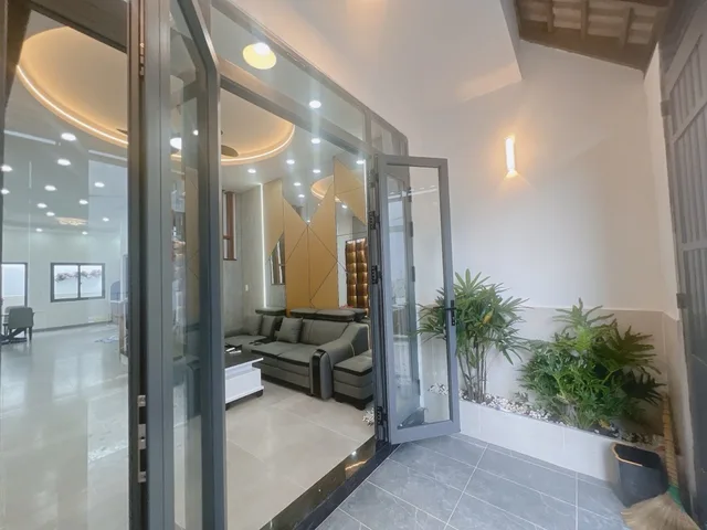 BÁN NHÀ 3 TẦNG  MỚI P HIỆP BÌNH, HIỆP BÌNH CHÁNH 60m2 , HXH ,CHỈ 5.5 TỶ  .