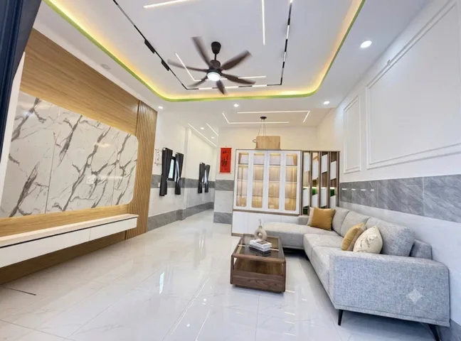 Bán nhà 5x15m 435 triệu hẻm chợ , đường ô tô sẵn nội thất giáp xã Vĩnh Lộc HCM