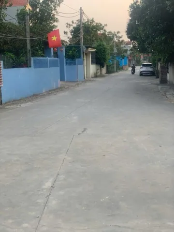 Bán Đất 100m2 có sẵn 100 m2 thổ cư giá 1.7 tỷ tại Phường Xuân Khanh Thị xã Sơn Tây Hà Nội