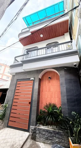 Dòng tiền 500tr/năm; nhà 3 tầng đúc ngay Nam Long Phú Thuận (cách Phú Mỹ Hưng 450m); không lộ giới