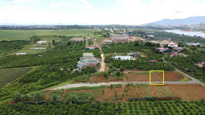 Bán Đất 408m2 có sẵn 100 m2 thổ cư giá 4.7 tỷ tại Đường Ngô Quyền