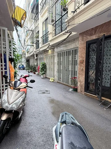 Bán Nhà riêng 37m2 có sẵn 37 m2 thổ cư giá 6.8 tỷ tại 22 Phường Ngọc Thụy Quận Long Biên Hà Nội