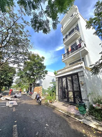 Bán Đất 52m2 có sẵn 52 m2 thổ cư giá 3.7 tỷ tại đường Số 1 Phường Long Trường Quận 9 TP. Hồ Chí Minh