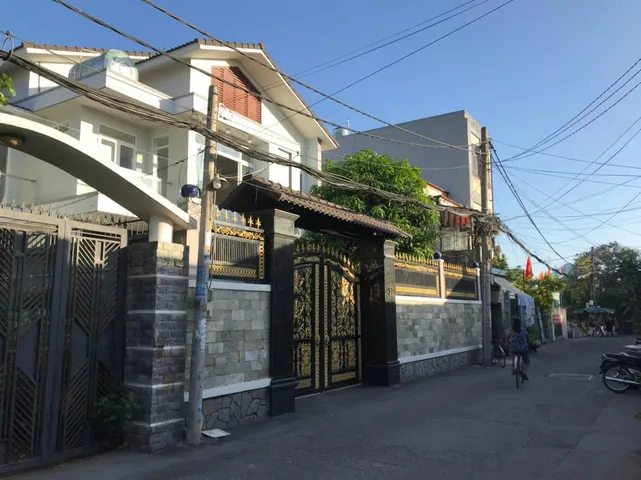 Biệt Thự 2 Tầng MT Đường 42_Linh Đông_TP.Thủ Đức_Ngang 14m_Vừa Ở Vừa Kinh Doanh Thoải mái_Gần Vành Đai 2