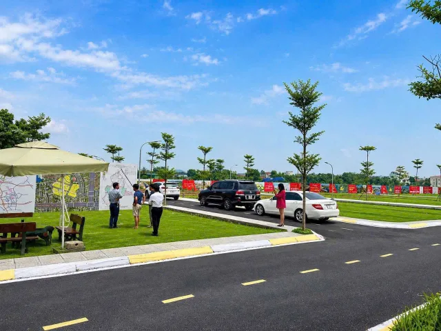 Bán Đất 160m2 có sẵn 100 m2 thổ cư giá 9.8 tỷ tại Xã Tiến Xuân Huyện Thạch Thất Hà Nội