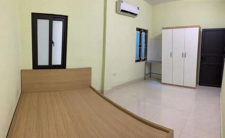 Bán Nhà Đường Cầu Giấy. Cầu Giấy. DT 64m2. MT 4.8m. 5 Tầng. Giá 15.6 Tỷ.