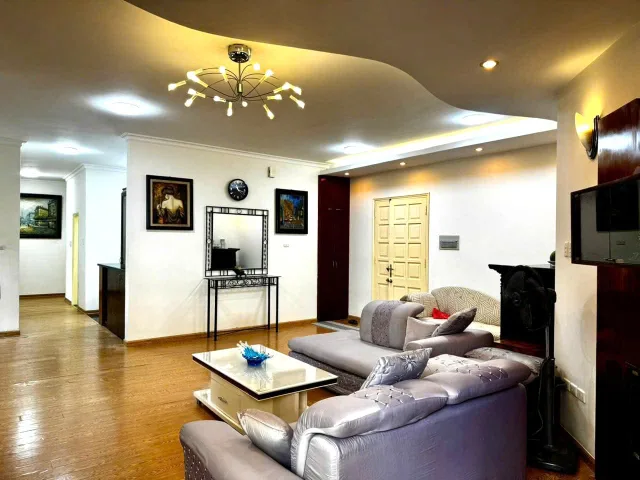 Cho thuê Căn hộ chung cư 166m2 giá 22 triệu tại Đường Trần Đăng Ninh Phường Dịch Vọng Quận Cầu Giấy Hà Nội