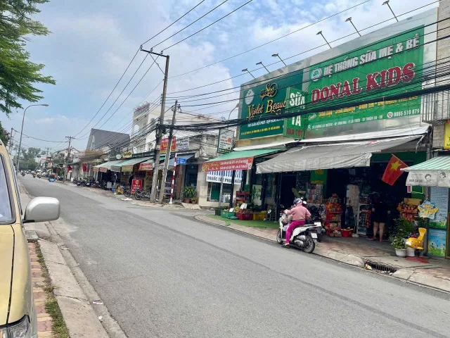 Bán Nhà riêng 108m2 có sẵn 108 m2 thổ cư giá 7.5 tỷ tại Phường Lái Thiêu Thị xã Thuận An Bình Dương