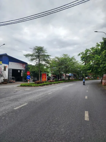 🏡Bán Lô Mặt Đường 36 Phượng Mao, Đối Diện THPT Quế Võ, Mt 6.7m Dt 186m2 Giá 7.4 Tỷ lh e Điệp 0395777369
