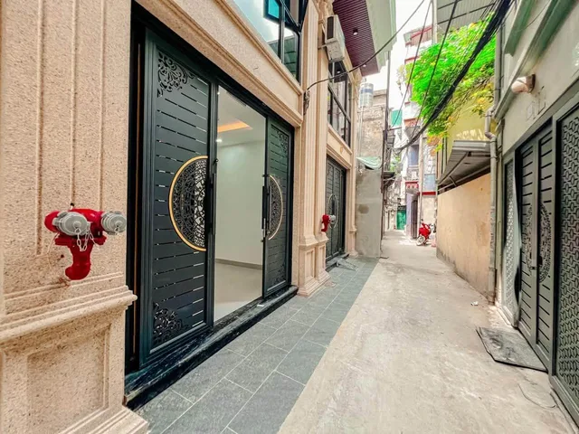 Bán TÒA NHÀ CHDV PHỐ NGUYỄN CHÍNH. 66M2 - 6 TẦNG. THANG MÁY. 11 CĂN HỘ KHÉP KÍN.
