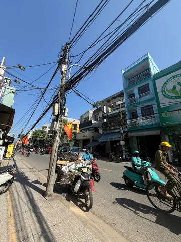 NHÀ 5 TẦNG MẶT TIỀN HOÀNG HOA THÁM - NHÀ CAO GIÁ THẤP BÁN GẤP