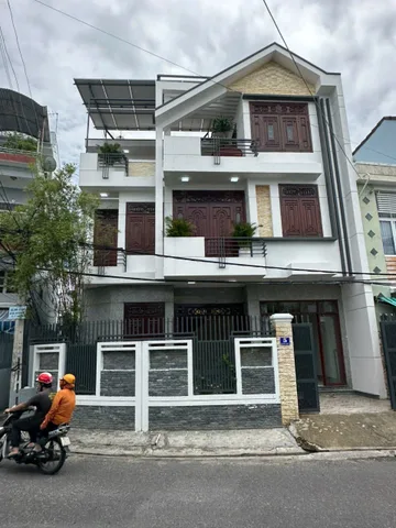 Bán Nhà riêng 73m2 có sẵn 73 m2 thổ cư giá 11 tỷ tại Đường Đồng Nai Phường Phước Hải Thành phố Nha Trang Khánh Hòa