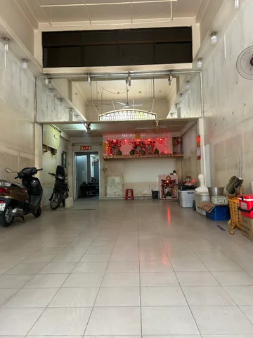 Bán nhà MTKD Tân Khai Q11 . DT : 4.5 x 19m ( 80m2) , 3 Lầu , Giá : 20.5 tỷ