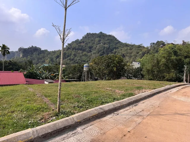 Bán Đất 74.6m2 có sẵn 37.5 m2 thổ cư giá 624 triệu tại Thị trấn Kỳ Sơn Thành phố Hòa Bình Hòa Bình