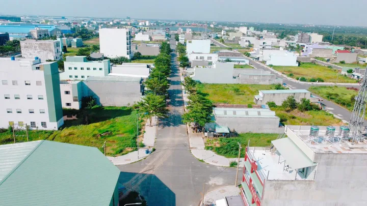 Chủ nộp, bán gấp 100m2 KDC Tân Đô đối diện nhà hàng Nhật Bản Hương Sen