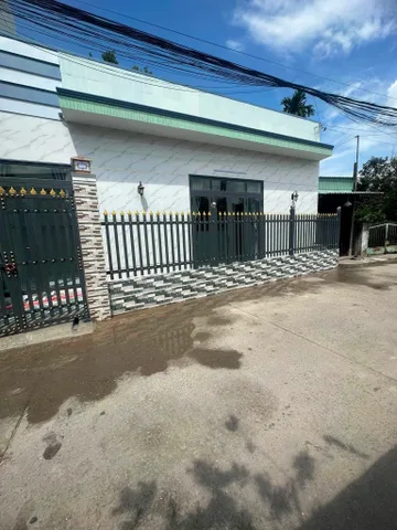 Nhà hiệp An, TDM, Bình Dương (Chánh Hiệp, Tp HCM mới) Nhà mới 95% mới hoàn thiện vị trí cực đẹp: sát Bùi Ngọc Thu - xẹc 30m - đường 5m thông ô tô né nhau thoải mái, gần ngã tư cây điệp