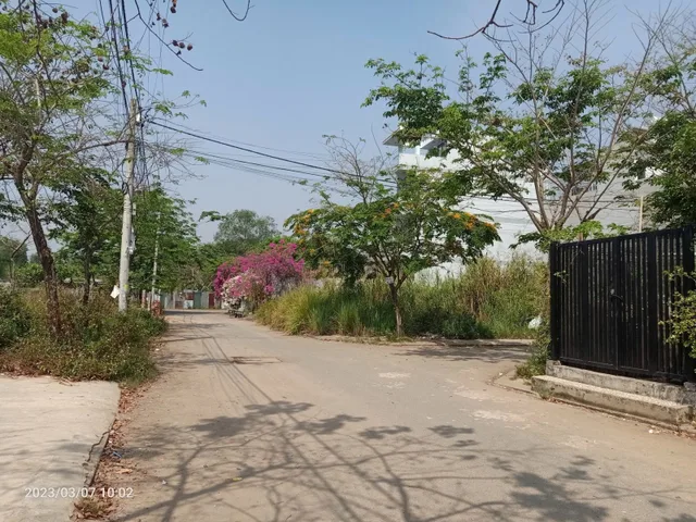 Bán Đất 120m2 có sẵn 120 m2 thổ cư giá 5.99 tỷ tại Đường Trường Lưu Phường Long Trường Quận 9 TP. Hồ Chí Minh
