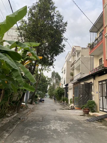 Bán Đất 62m2 có sẵn 62 m2 thổ cư giá 4 tỷ tại Đường Trường Lưu Phường Long Trường Quận 9 TP. Hồ Chí Minh
