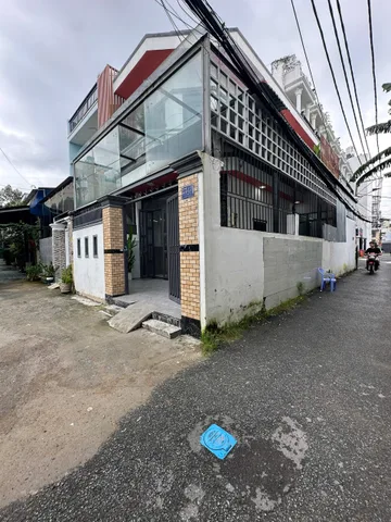 Bán nhà góc 2 mặt tiền - Thạnh Lộc, Q.12 - Sát Ngã 4 Ga - Giá 3,95 tỷ
