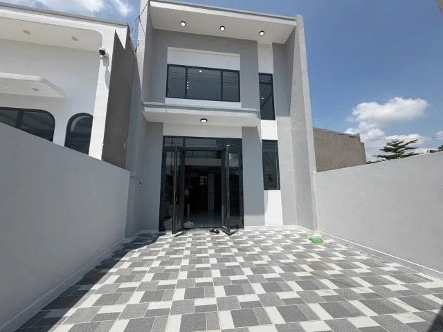 SIÊU PHẨM "CHÂN DÀI" 27M GIÁ CHỈ 500TR?