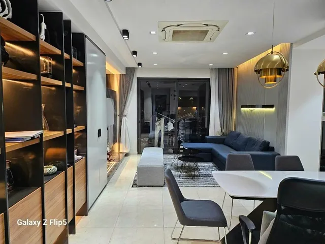 SIÊU PHẨM: Căn góc 3PN VINHOMES D’CAPITALE C6 - Ban công Đông Nam view hồ Thanh Xuân xanh mướt