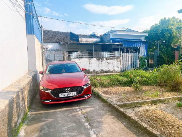Bán cắt lỗ: lô góc 70m giá 530 tr tại Hợp Thành ngõ otô cách đường nhựa 20m.l/h:076.231.9990 e Thúy