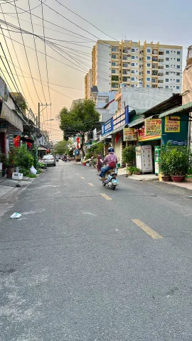 Bán nhà Trung Mỹ Tây - ngay QL22, Song Hành - 150m2 ( 5x30) - đường nhựa 7M