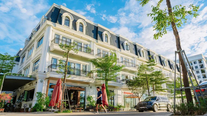 Không FOMO Người Thật, Dòng Tiền Cũng Thật - Tại Phú Xuân City