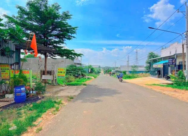 Đất ngộp 2 lô 10x50=500m2 SHR thổ cư sát KCN Becamex tiện xây trọ giá 450tr