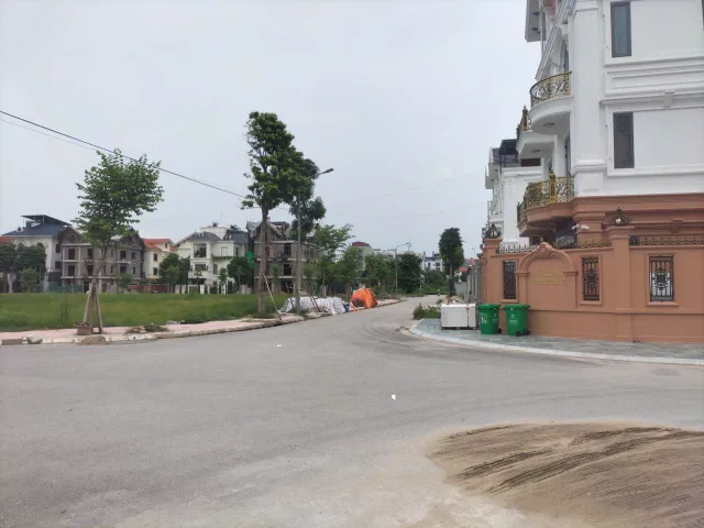 👑Bán Lô Góc Biệt Thự Đại Hoàng Long, Võ Cường Mt 15m Dt 259m2 Giá 25 Tỷ lh e Điệp 0395777369