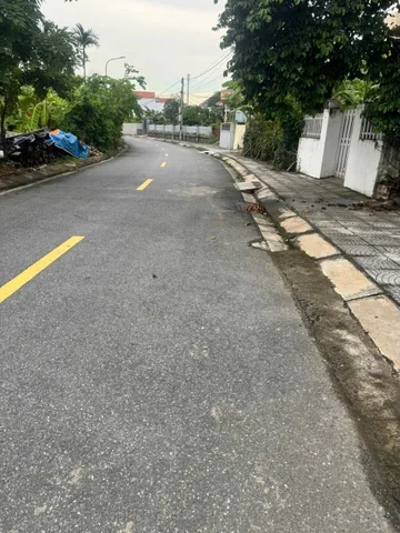 Bán Đất 61.6m2 giá 880 triệu tại Hoà Bình ngõ ô tô ko lỗi lầm.l/h:076.231.9990 e Thúy