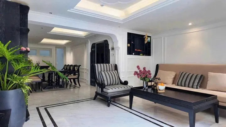 BIỆT THỰ HỒ BƠI 8 PHÒNG NGỦ-AN THƯỢNG 6-KHU PHỐ TÂY VÀ BIỂN MỸ KHÊ-DÒNG TIỀN 105TR GIÁ 41 TỶ