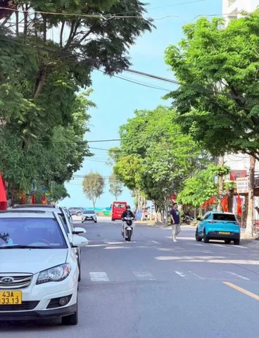 🔴 Bán đất sát Biển đường 10m5 Hồ Tùng Mậu, cách Biển chỉ vài bước chân - Giá 10 tỷ thương lượng mạnh