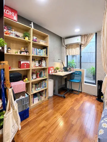 Nhà hẻm Ô tô Tô Hiến Thành, QUẬN 10, 5.6 x 8m (45 m2), giá 6.5 tỷ