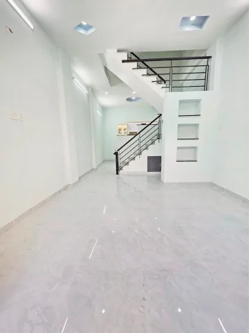 Bán nhà Nguyễn Văn Luông 48m2 3 tầng hoàn công đủ nhích 5 tỷ xíu N_Q616