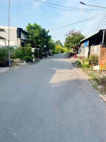 Ông chú bán đất về quê S 500m2 có sẵn 200m2 thổ cư sát KCN Bàu Bàng, đối diện dãy nhà trọ giá 750Tr tại Phú Giáo Bình Dương