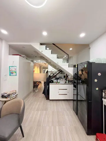 Bán nhà HXH 8m Lãnh Binh Thăng - Bình Thới Q. 11, DT: 4 x 16m, 4 lầu, 10.8 tỷ