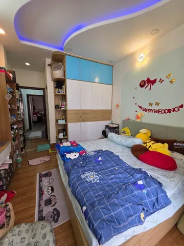Nhà HXH Ông Ích Khiêm Q11 . DT : 5.3 x 14m . 2 Lầu Giá : 11.5 tỷ