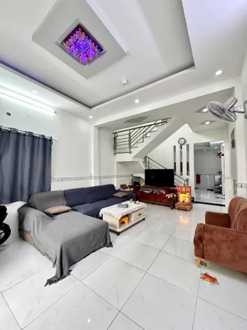 BÁ.N NHÀ ĐẸP 2 MẶT TIỀ.N SÁT HUƠ.G LỘ 2 - NGÃ TƯ 4 XÃ  - HẺM XE TẢI - ( 4X16M ) - CHỈ 5x$