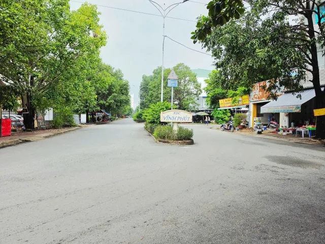 BÁN ĐẤT PHÂN LÔ HẺM 185 NGÔ CHÍ QUỐC - HẺM CHỈ 1 DÃY NHÀ RẤT NHIỀU CHỖ ĐẬU Ô TÔ