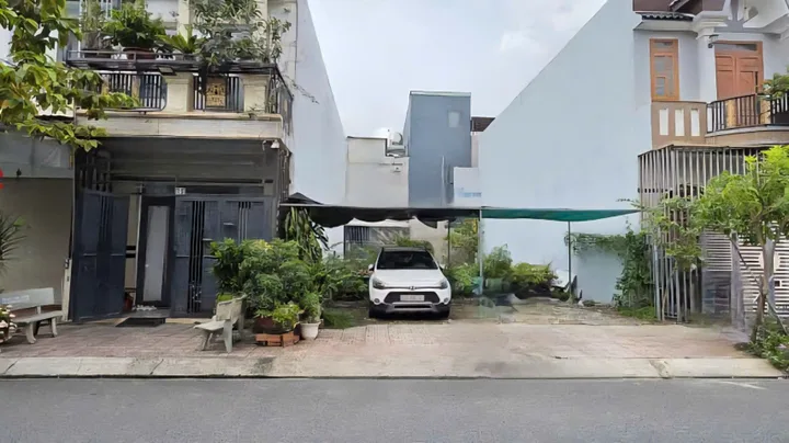 Bán Đất 128m2 có sẵn 125 m2 thổ cư giá 7.6 tỷ tại Đường Phan Huy Thực , Phường Nại Hiên Đông , Quận Sơn Trà , Đà Nẵng