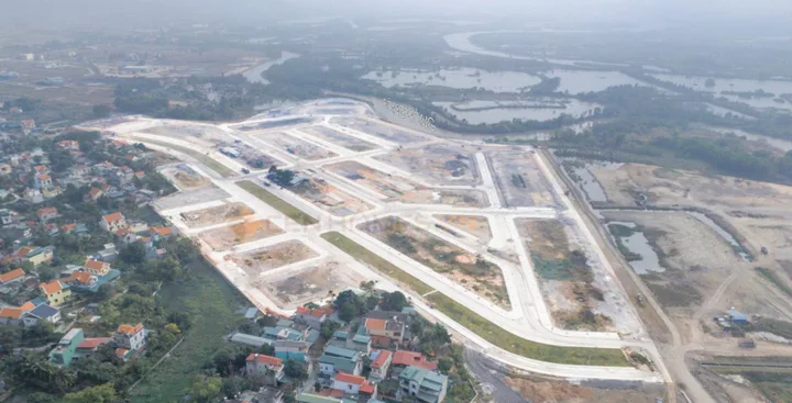 Bán Đất 300m2 có sẵn 300 m2 thổ cư giá 4.8 tỷ tại Phường Trưng Vương Thành phố Uông Bí Quảng Ninh