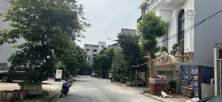 😘Bán Lô Giãn Dân Khả Lễ 2, làn 2 Lý Anh Tông, Võ Cường Mt 4m Dt 68m2 Giá 9.5 Tỷ lh e Điệp 0395777369