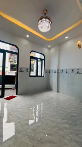 SÁT MẶT TIỀN BÀ HOM 44M² 2 TẦNG 5,38 TỶ